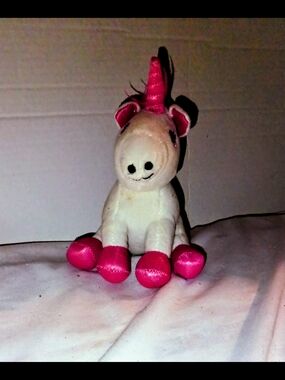 Pink & White Plush Unicorn Stuffed Toy - Kids Soft Cuddly Companion